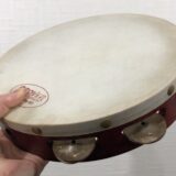 タンバリン持ち方