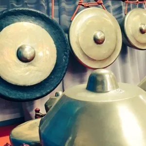 ガムラン楽器、ゴングとクノン